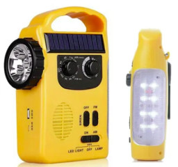 Multifunkční svítilna / Power banka / ruční klika / Dynamo generátor / rádiový solární panel / USB